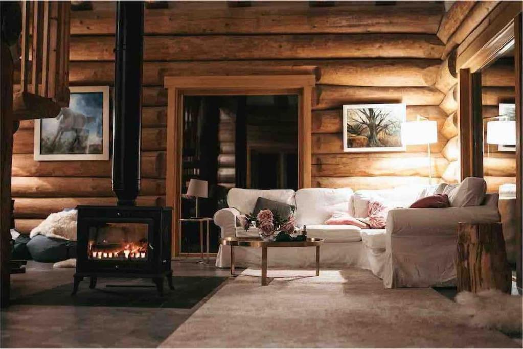 Wild Nurture Eco Luxury Offgrid Log
