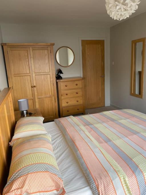 Fassifern. 1st Floor With Loch View Apartment *