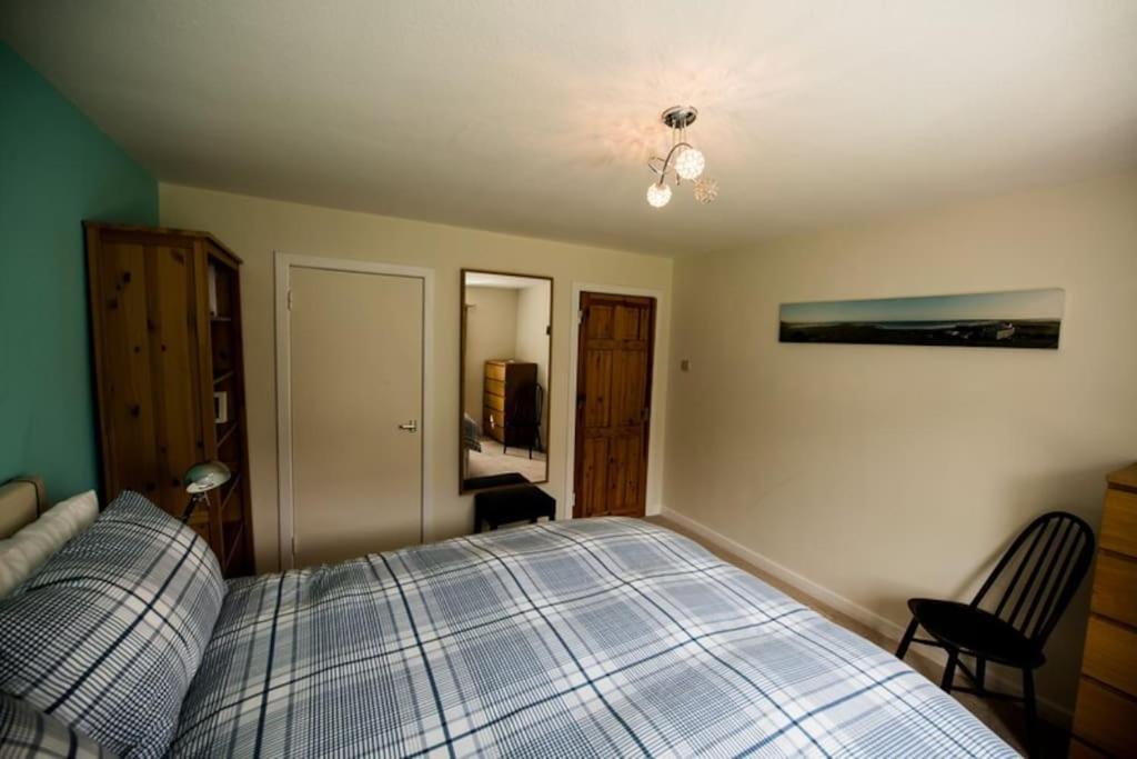 Spacious Three Bedroom Flat, Stunning Loch Views