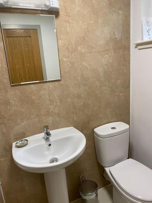 Apartment Fassifern. 1st Floor With Loch View *