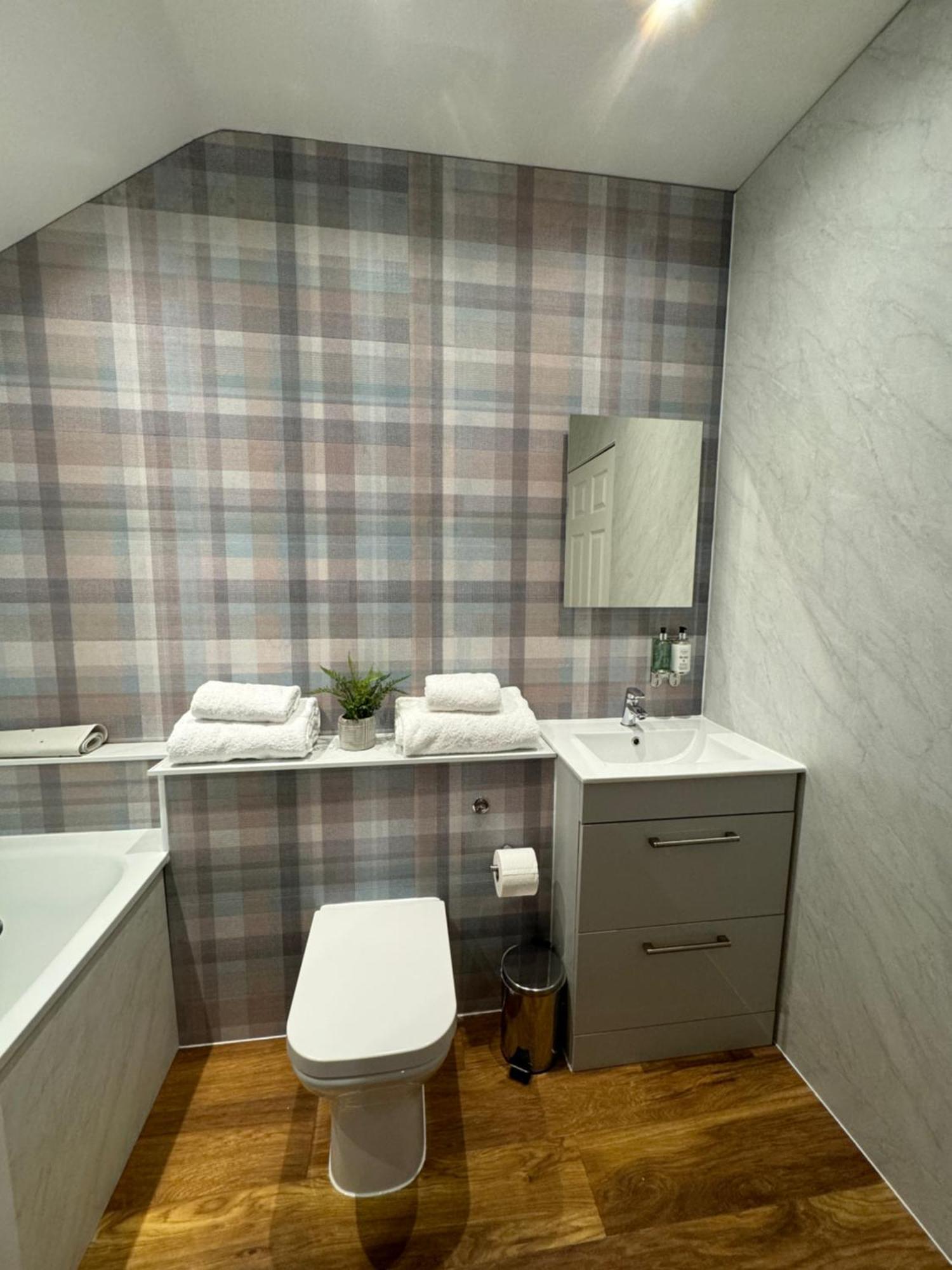 1 Sheraton Apartment