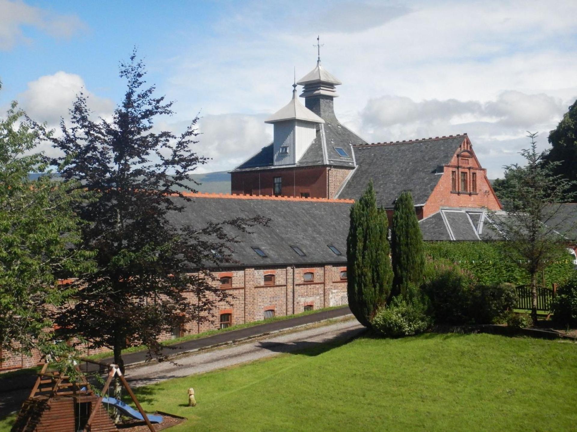 Old Whisky Distillery *