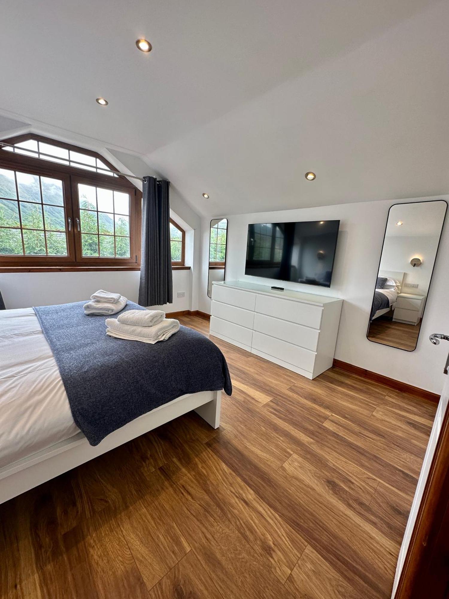 2 Sheraton * Fort William