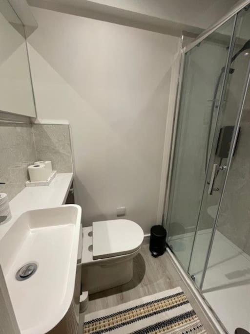 Seafield Apartment *