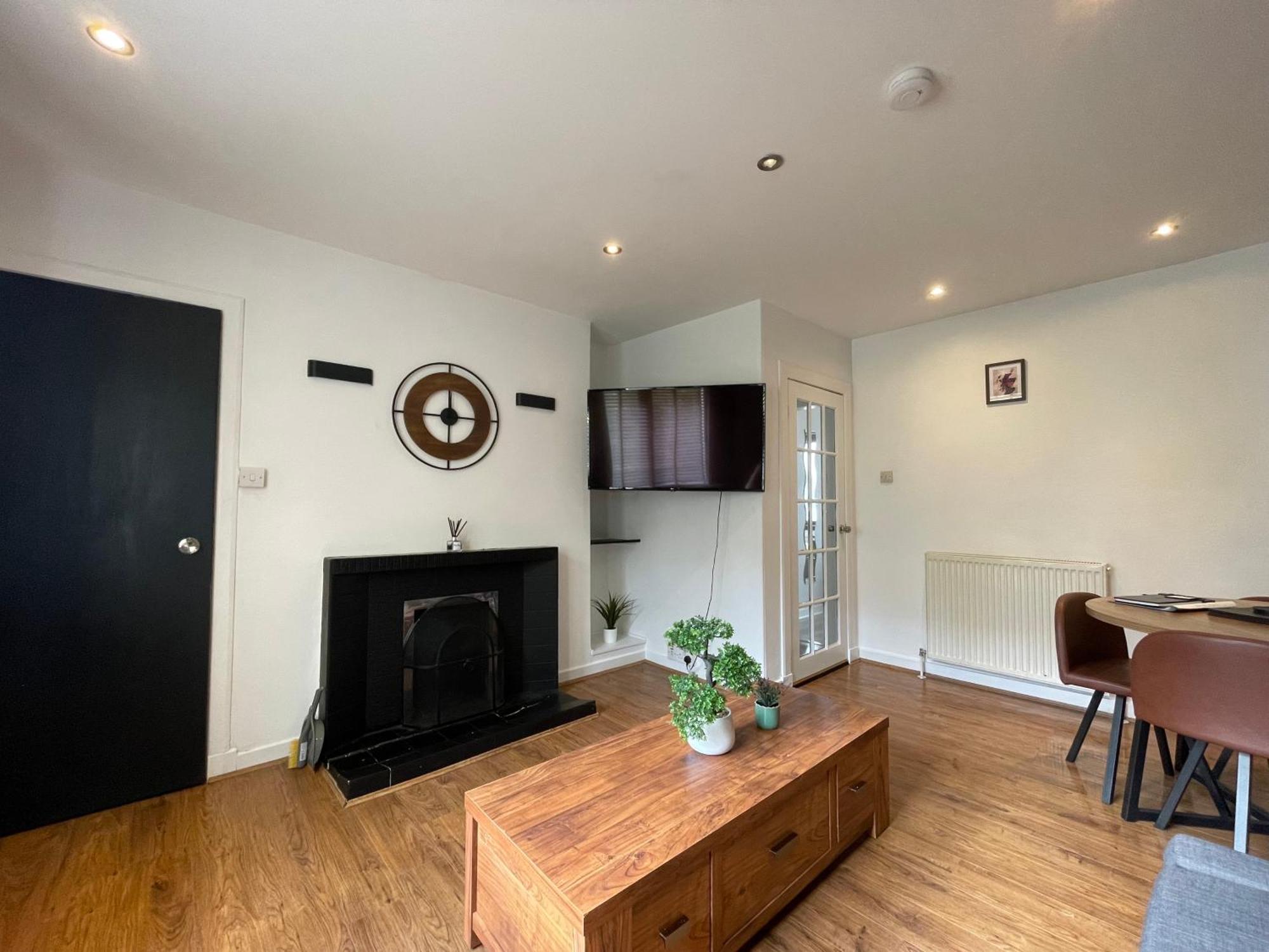Alma Apartment