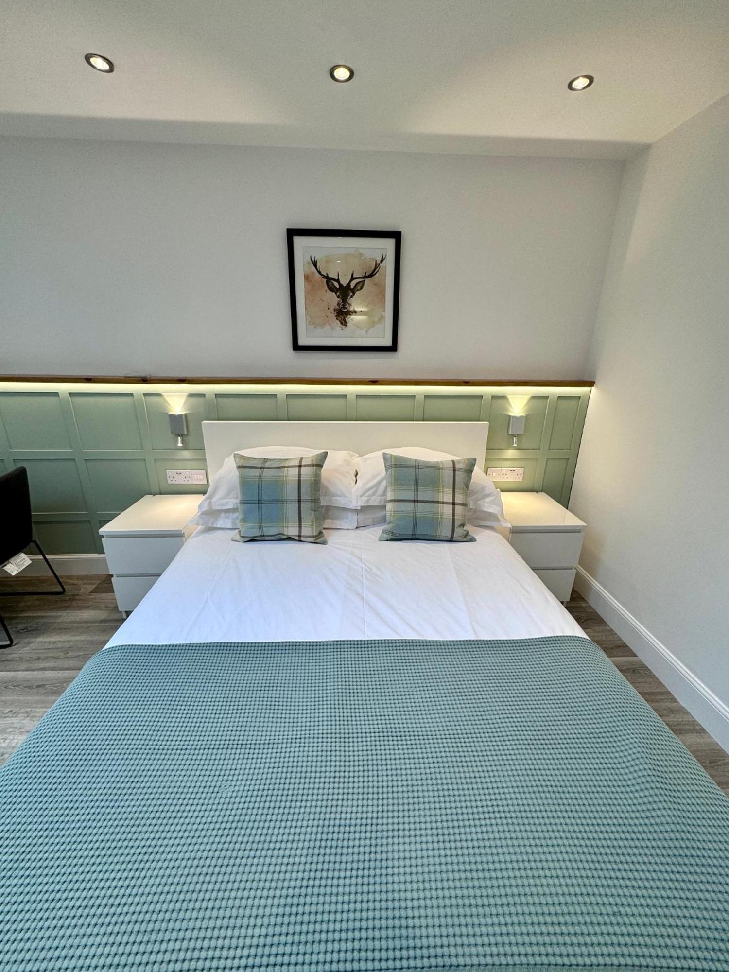 9 Sheraton Fort William