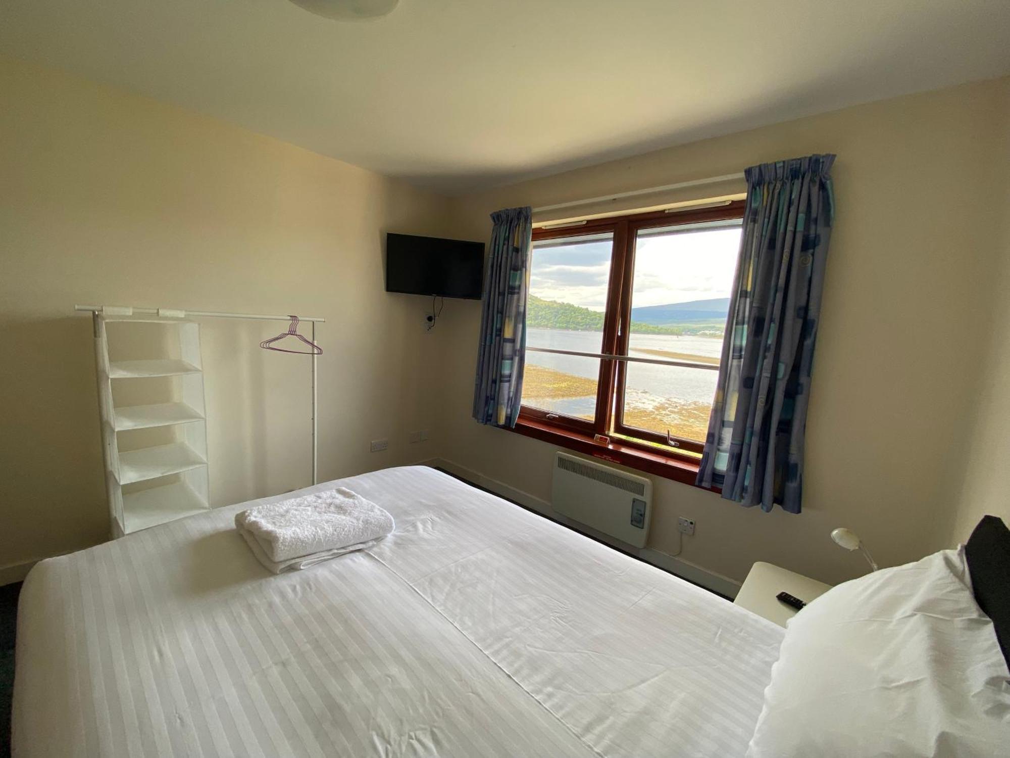 Waterfront - Only Hotel Fort William