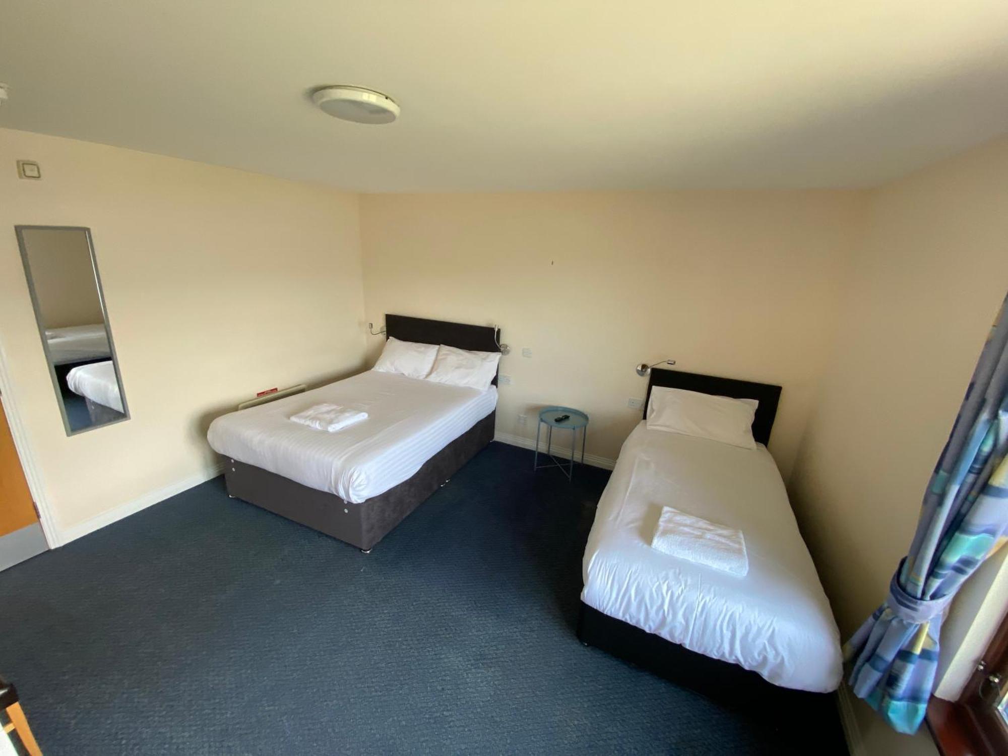 Hotel Waterfront - Only 3*