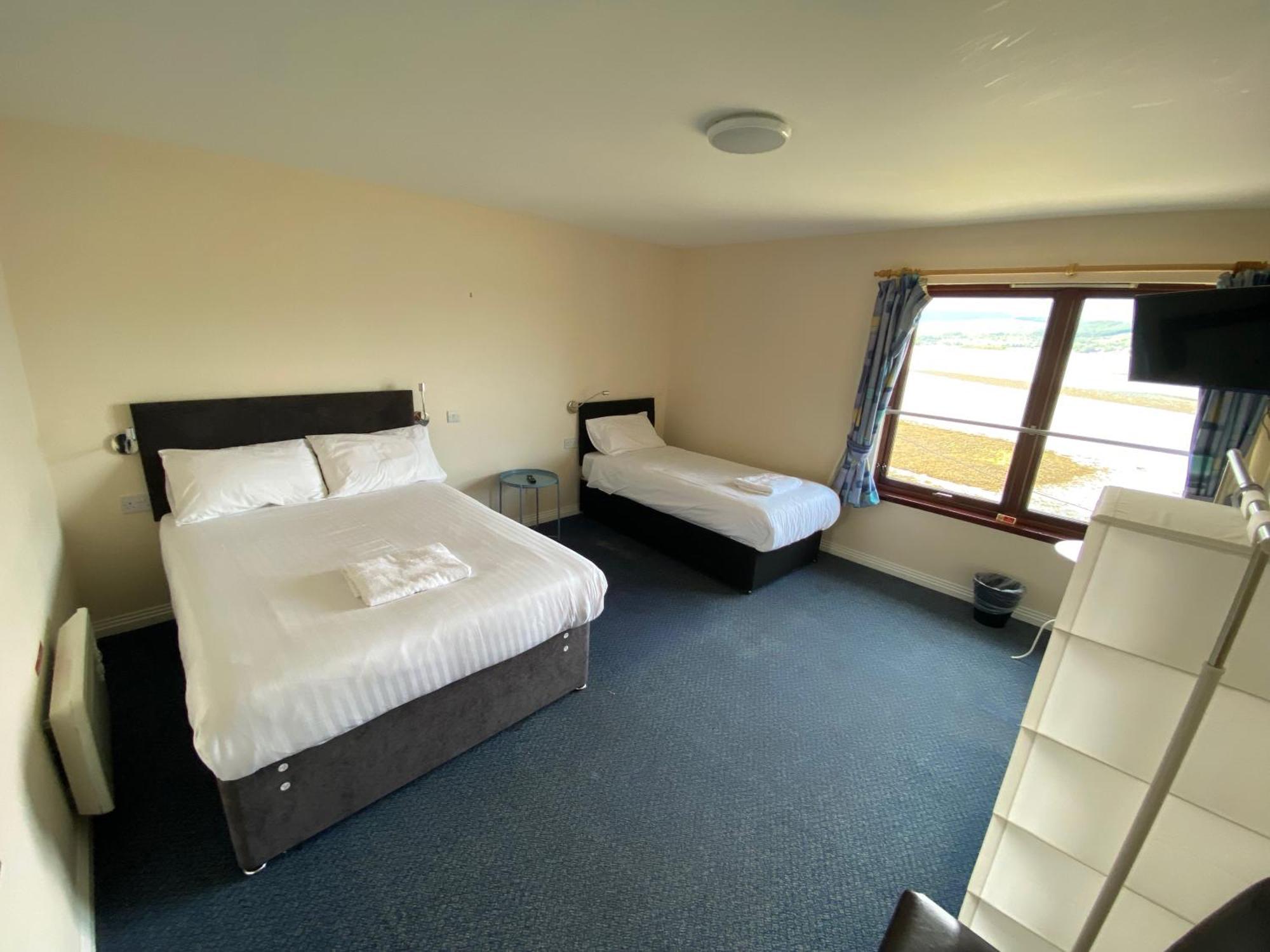 Hotel Waterfront - Only 3*