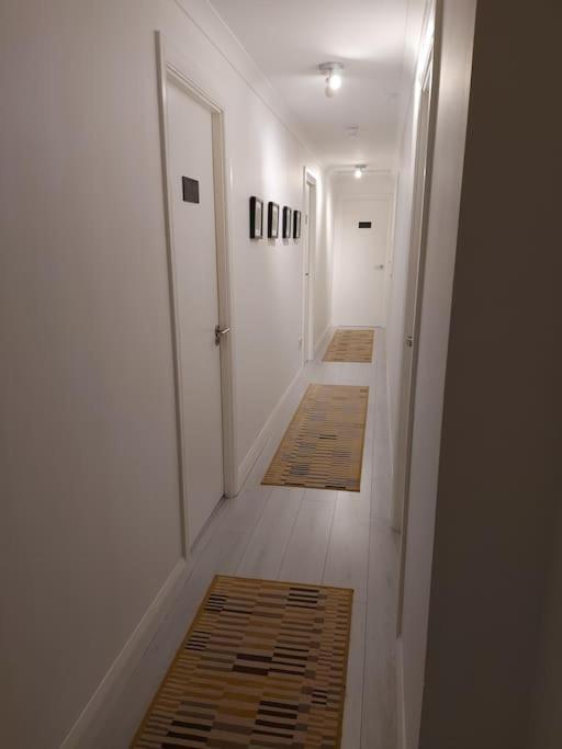 Guest At Black Sheep Bunkhouse Apartment *