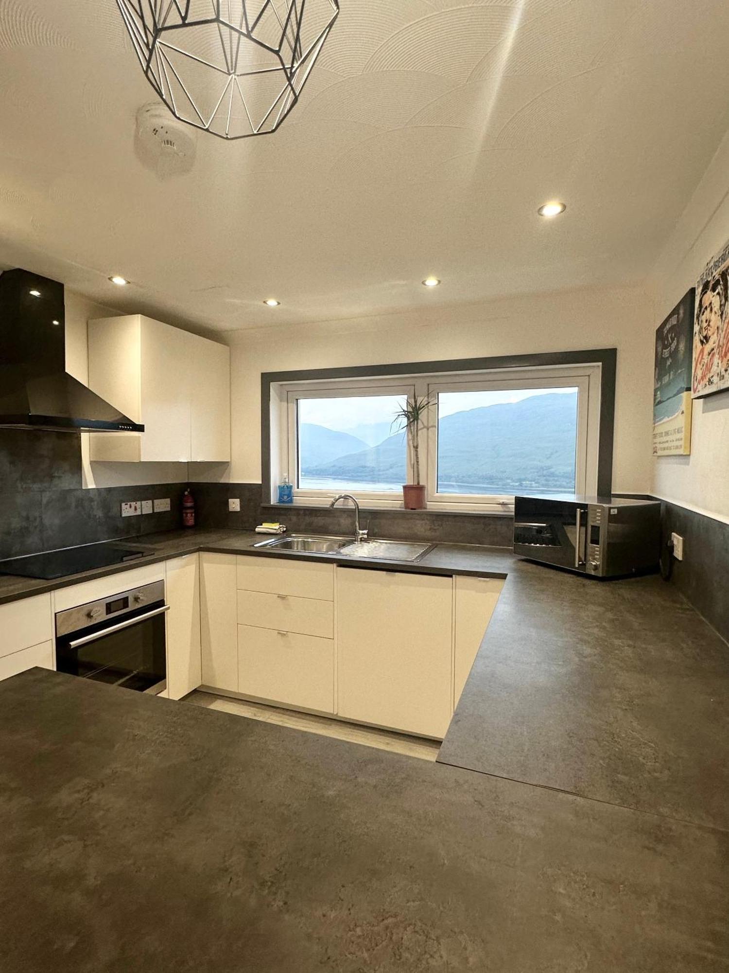 Ross Place Apartment *