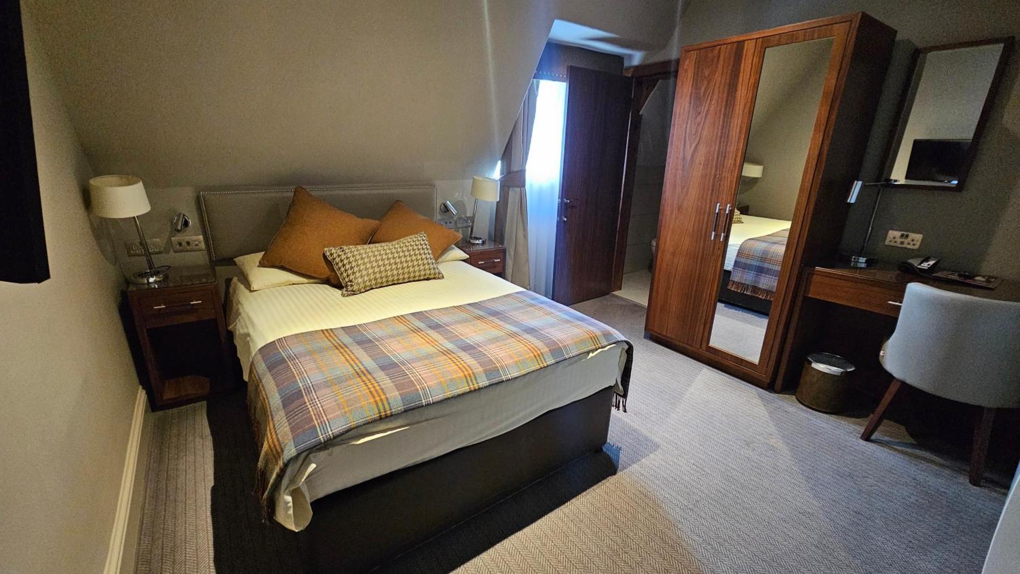 Hotel Cruachan 3*