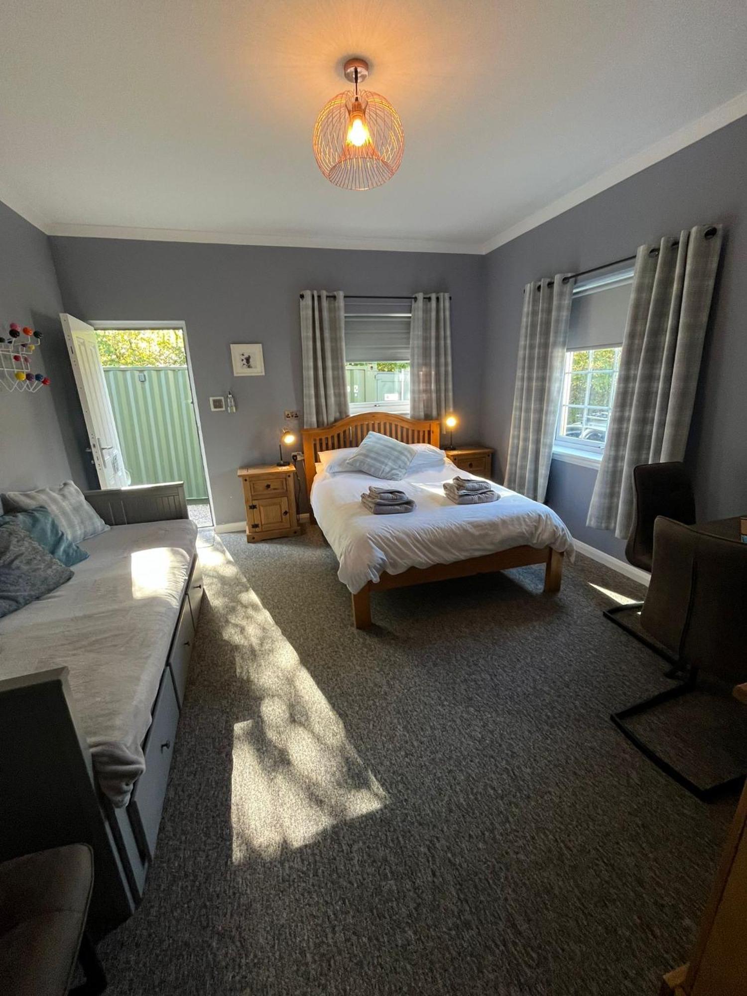 Glenlochy Apartment *