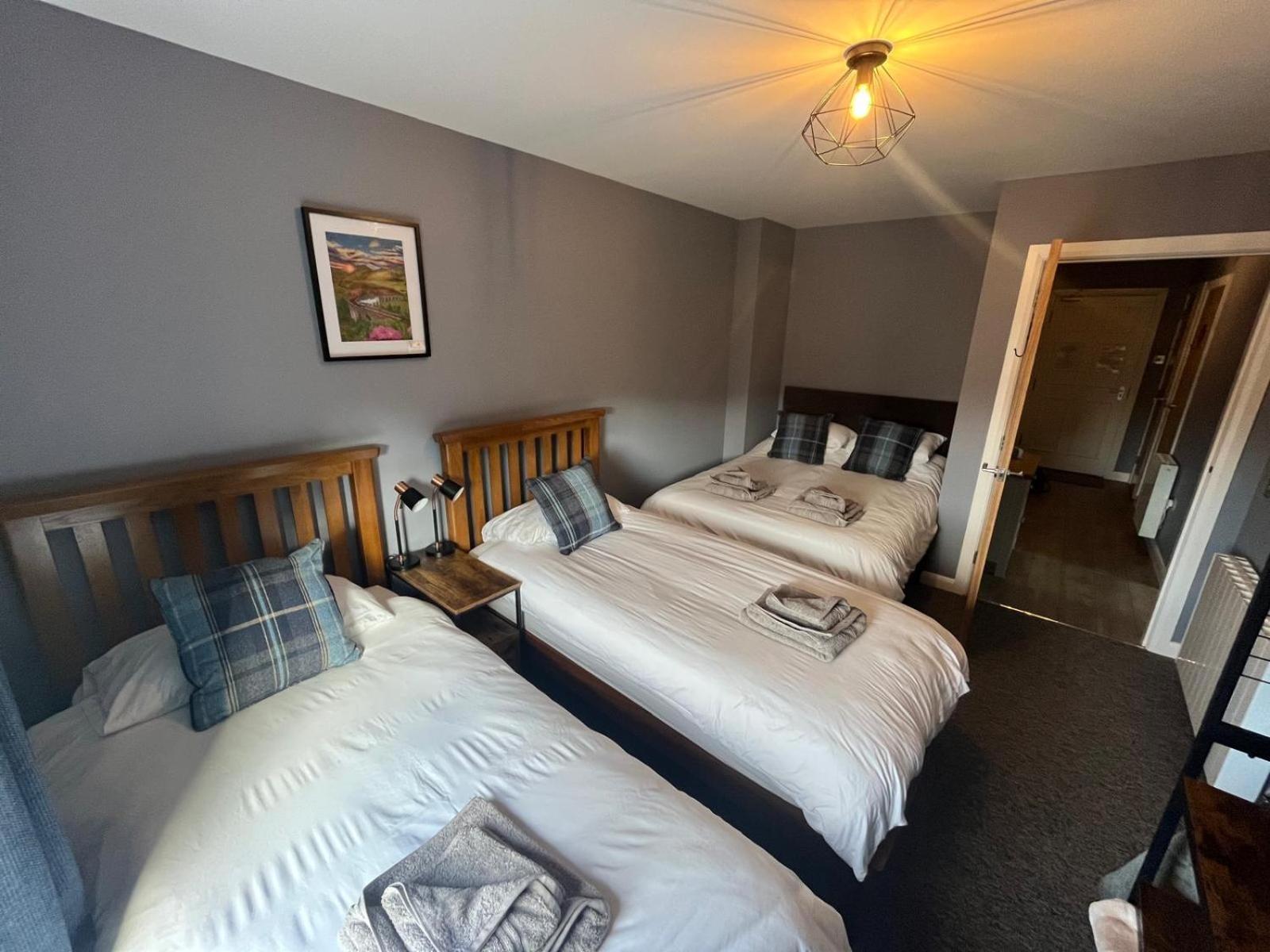 Glenlochy Apartment