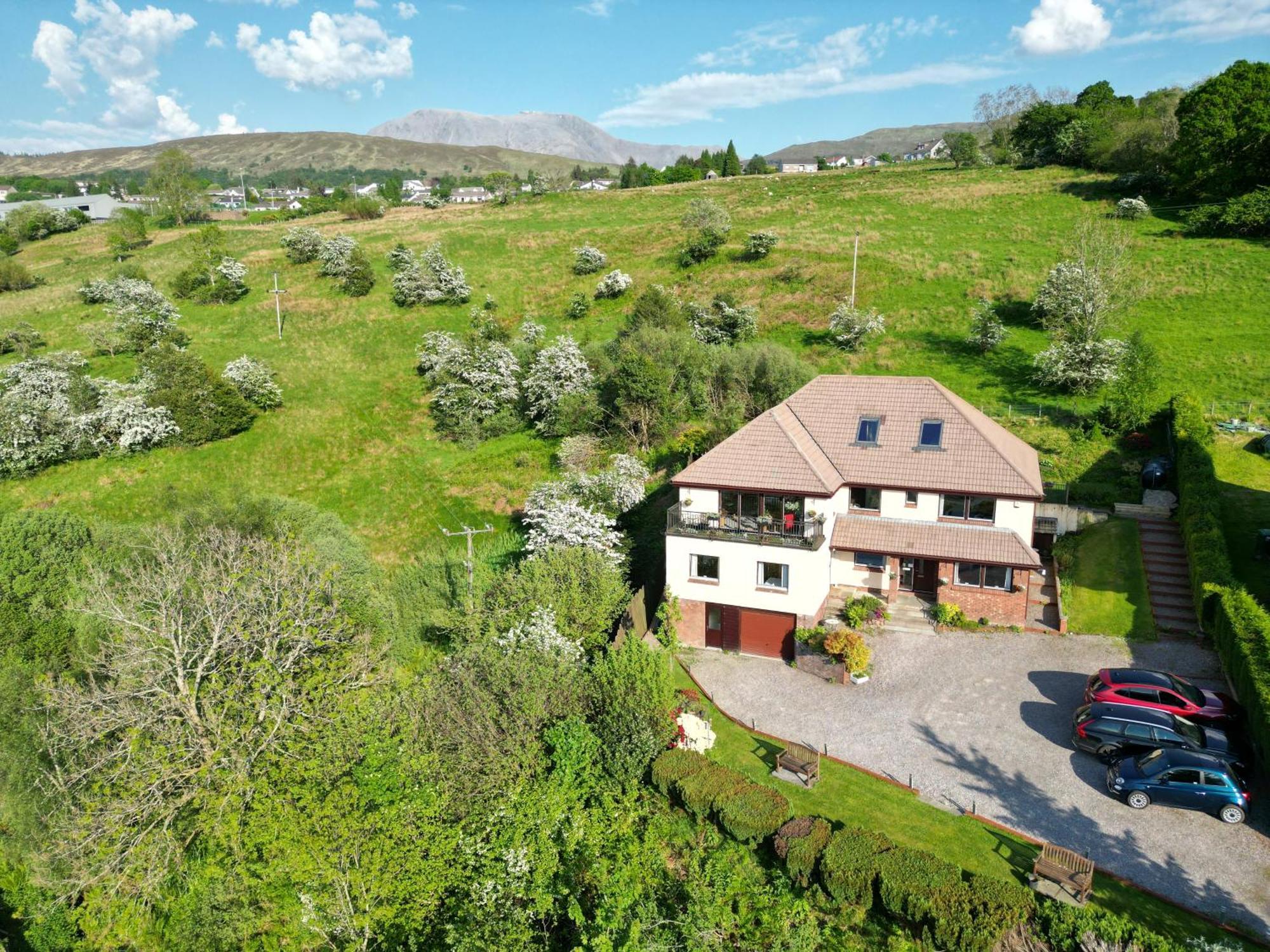 Balcarres Self Catering * Fort William