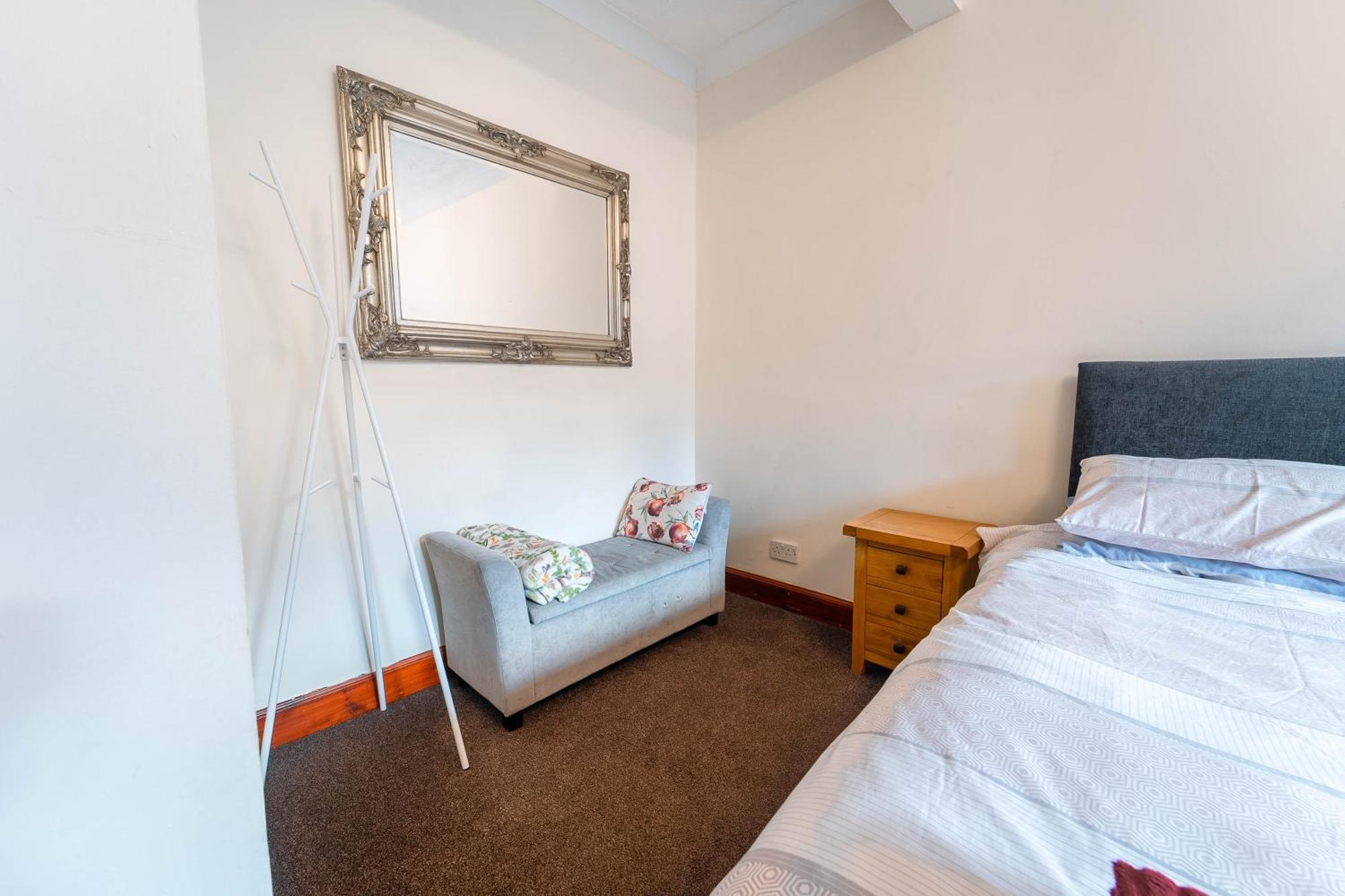Hostel Prime Location In High Street *
