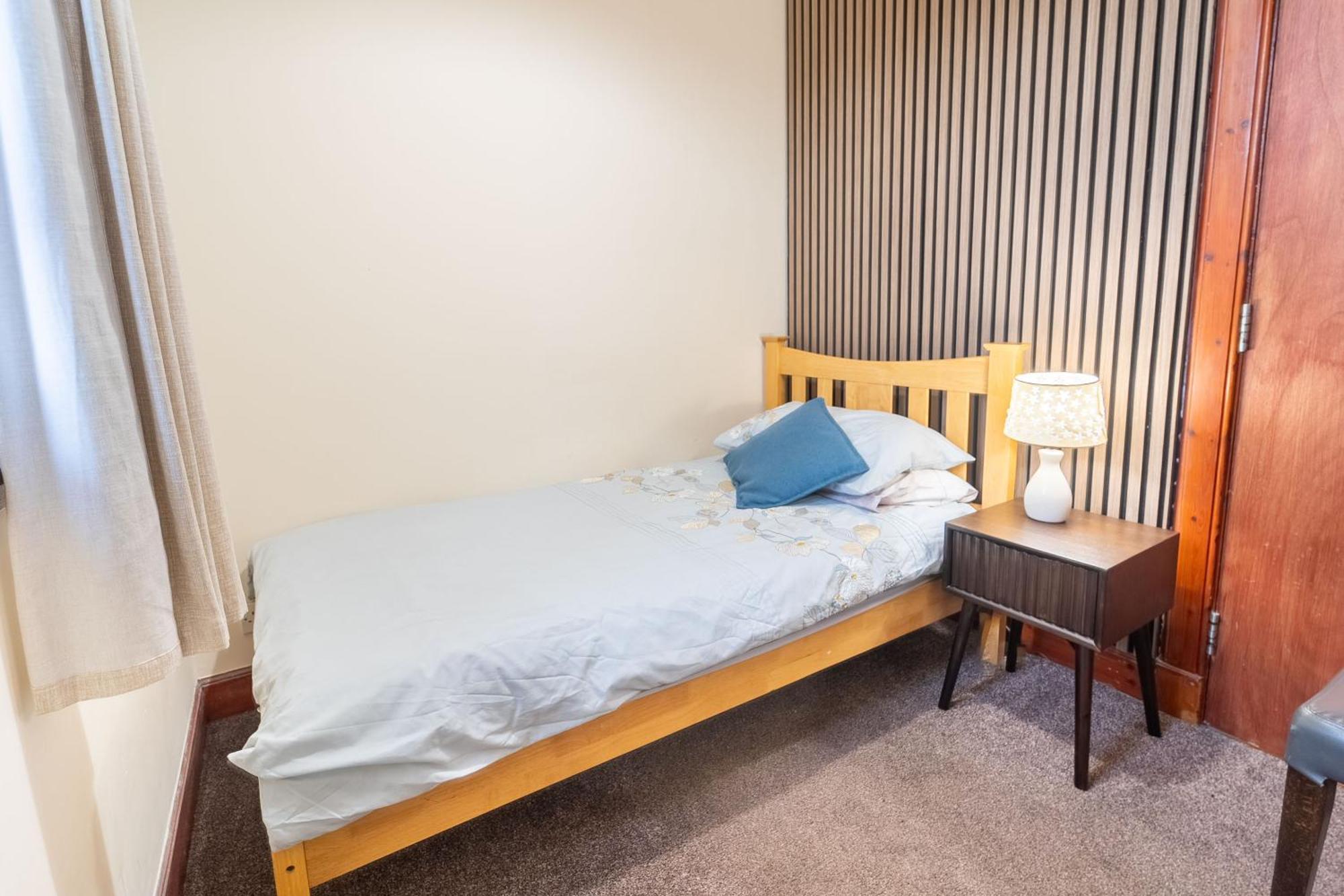 Prime Location In High Street * Fort William