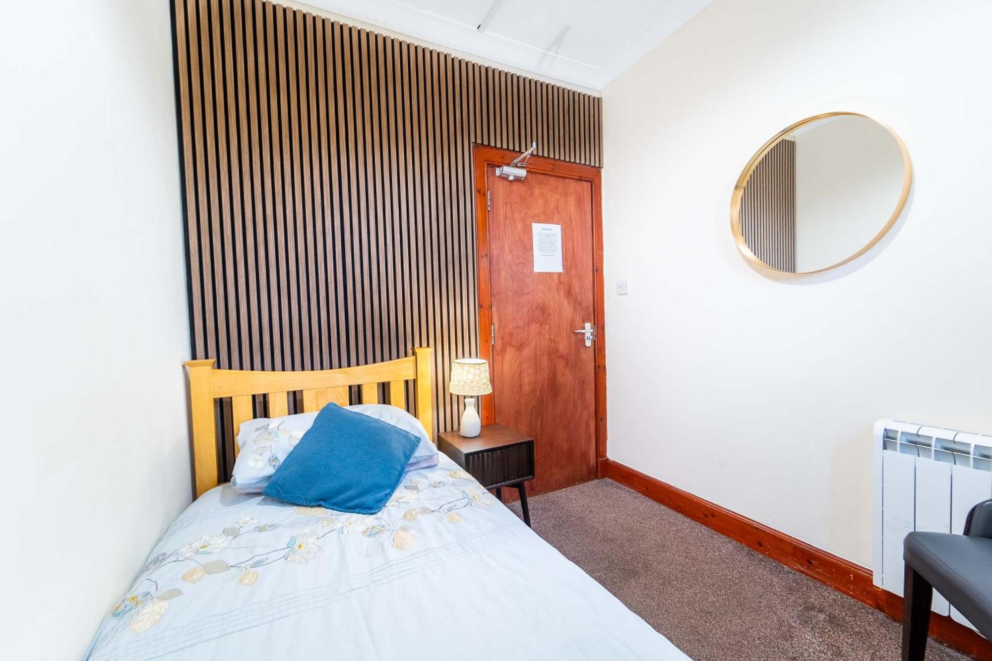 Hostel Prime Location In High Street *