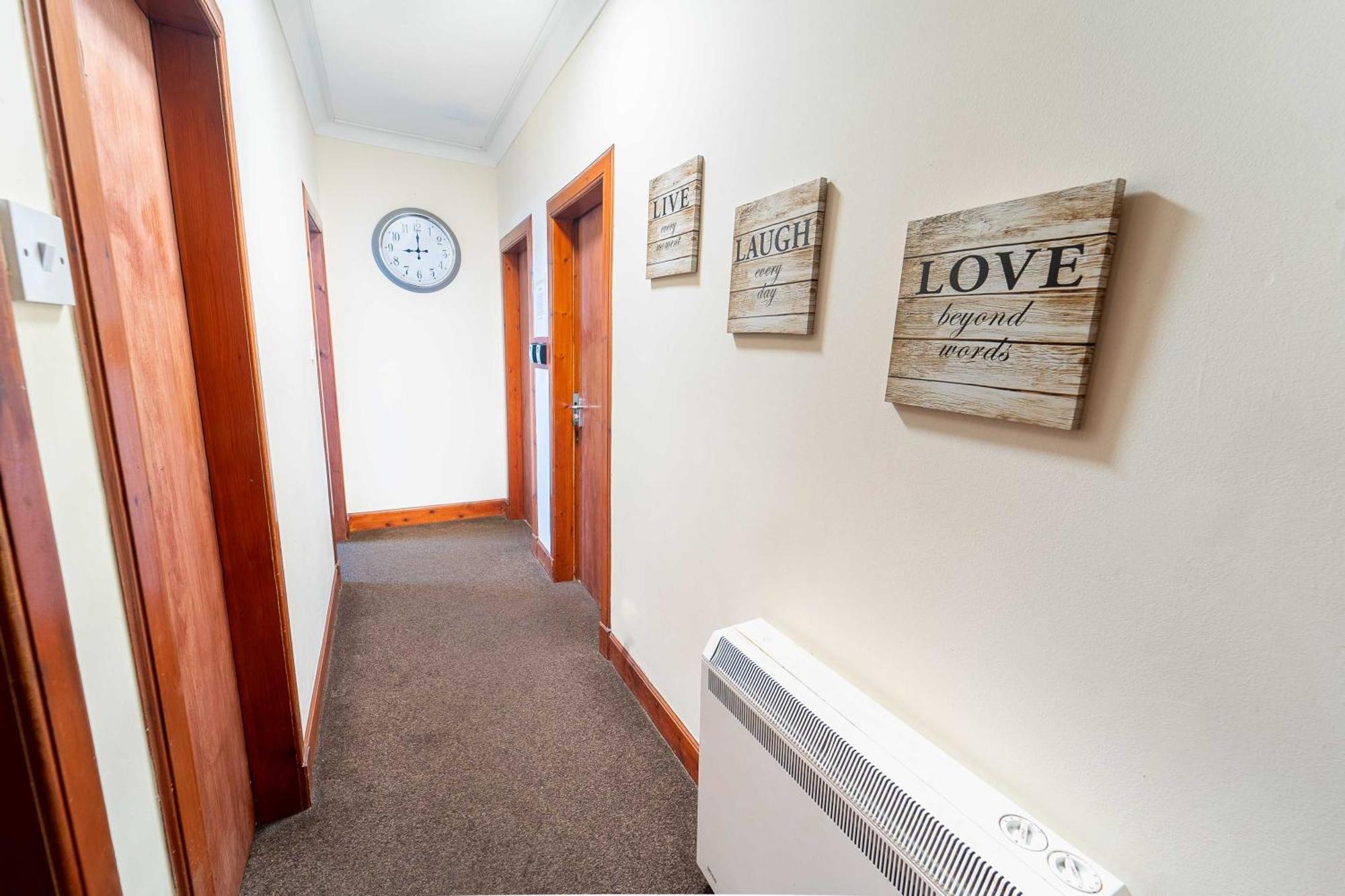 Prime Location In High Street Hostel Fort William