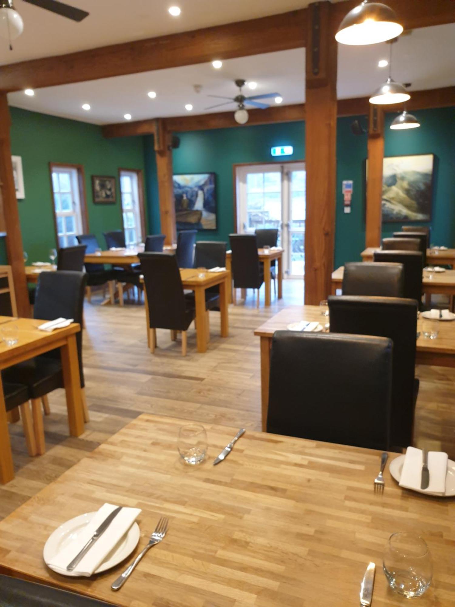 Lime Tree Hotel 3*