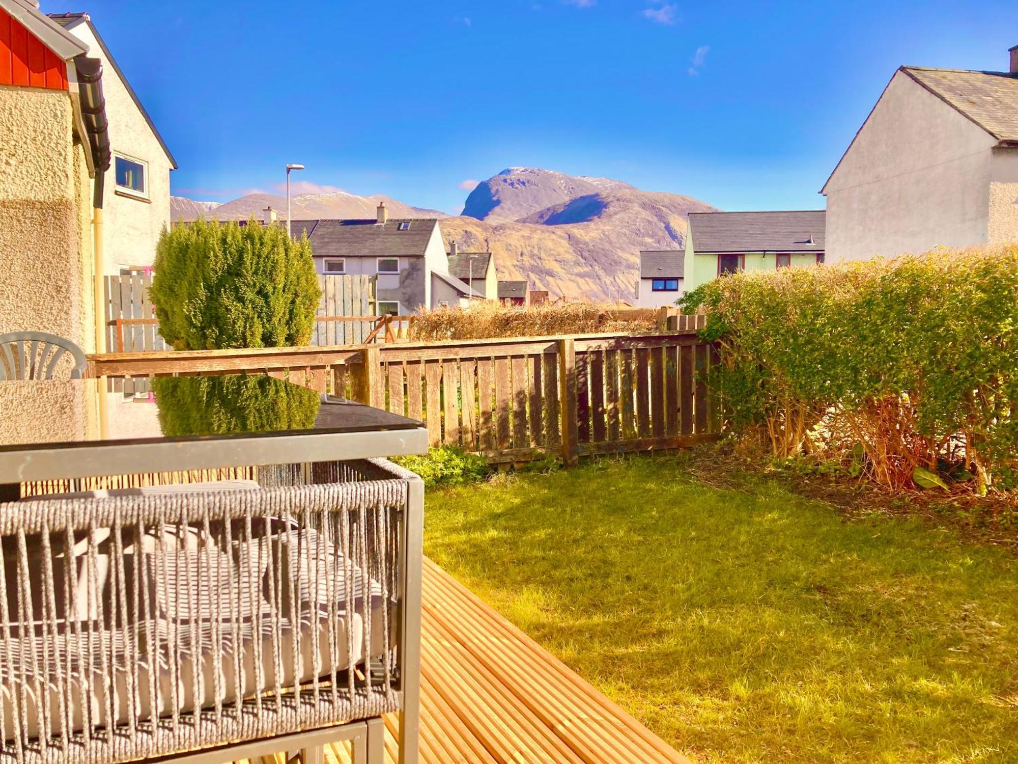 Raines House, With Ben Nevis Views Holiday home