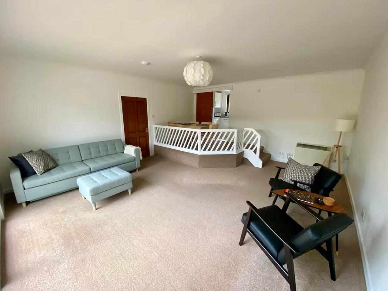 Apartment Heathercroft Apartment-quiet, 2 Bed *