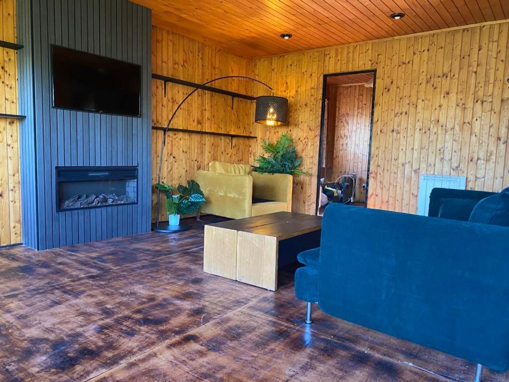 Kingswood Lodges Lodge