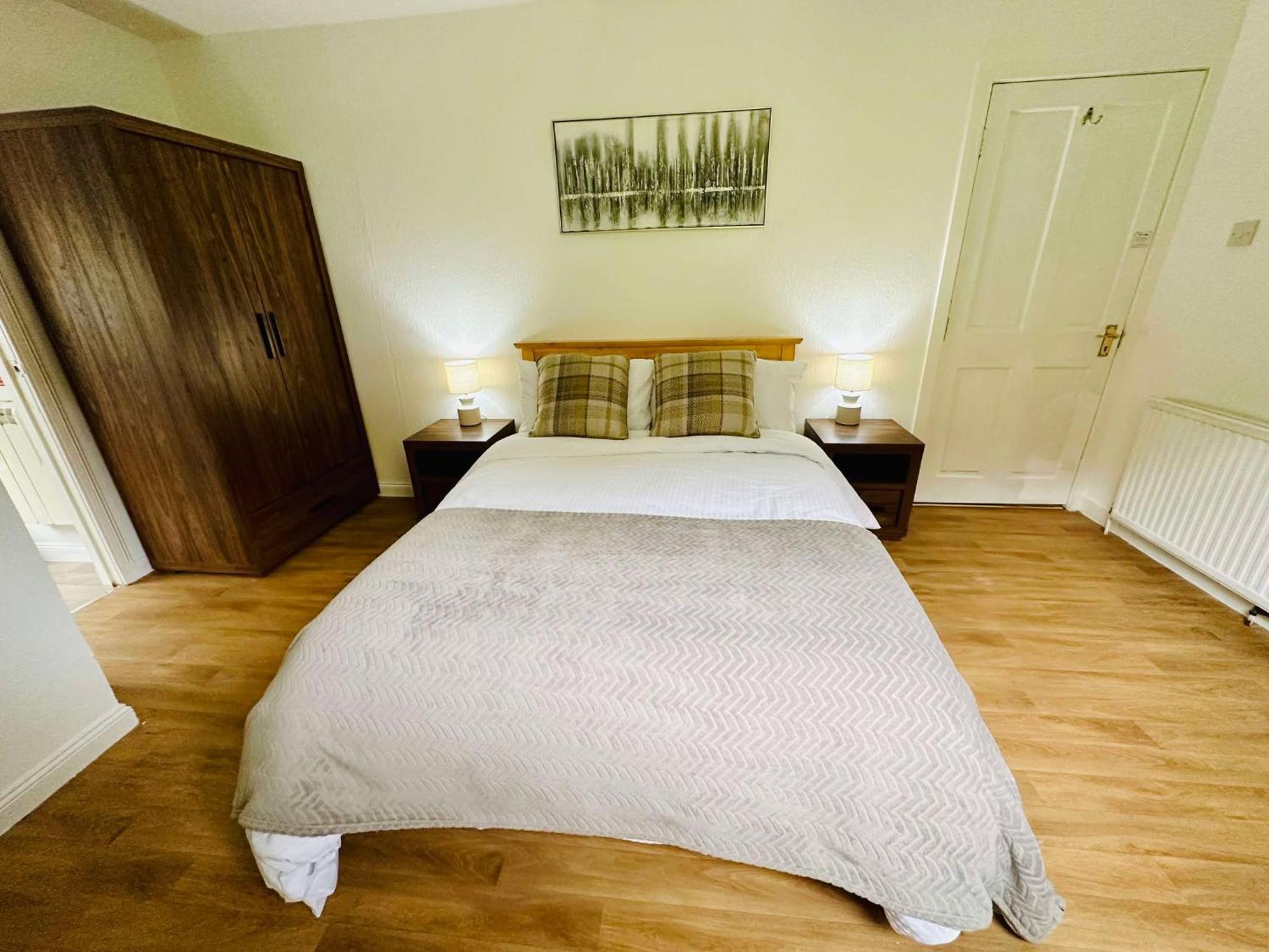 Alt-An Lodge Retreat & Lodge En-Suite Room Apartment *