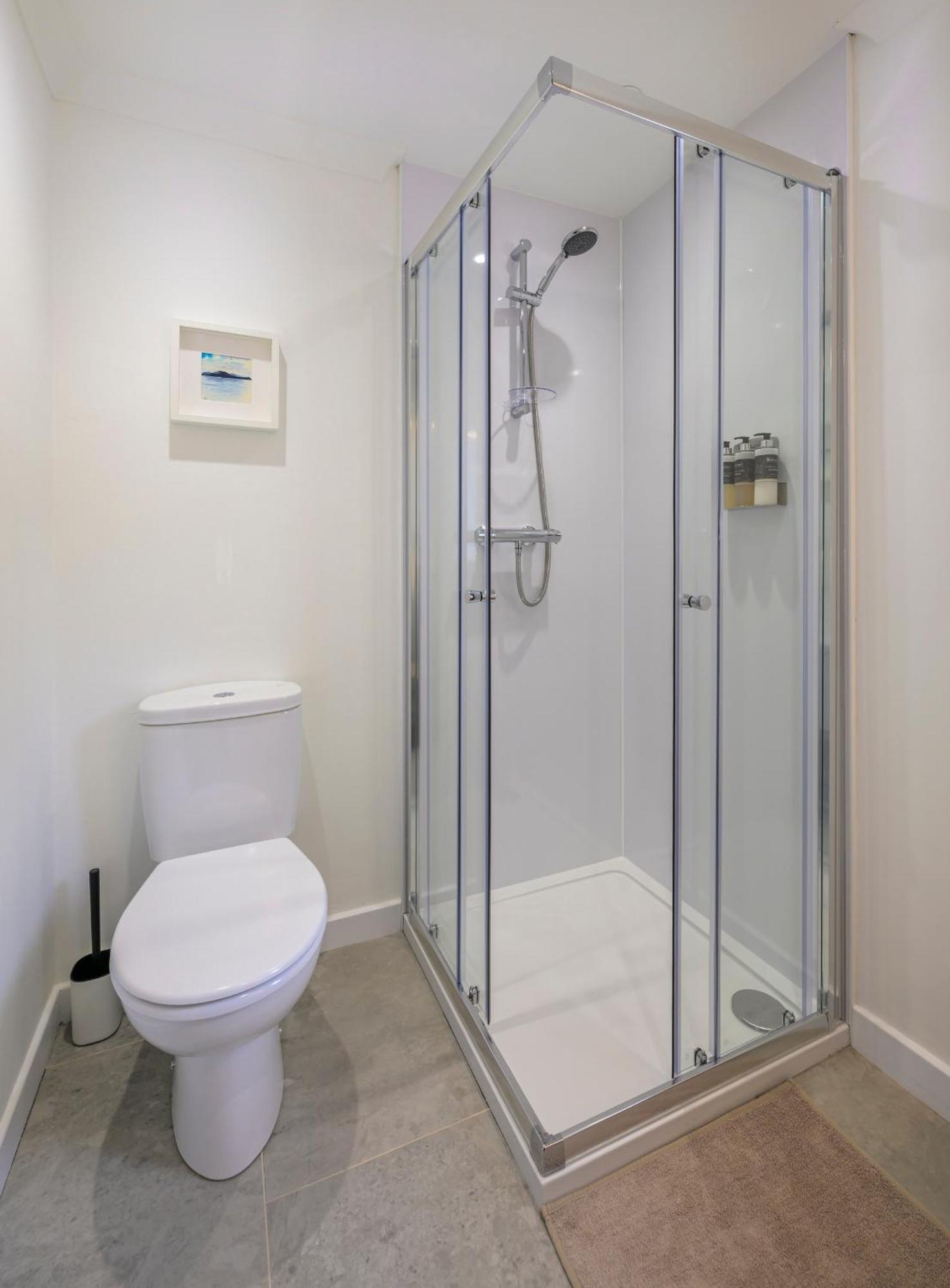 Heathercroft Apartment-quiet, 2 Bed Apartment *