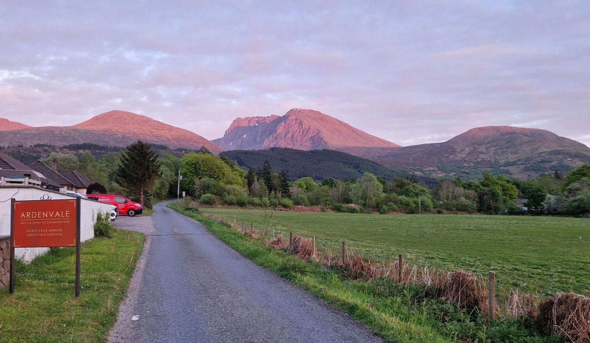 Field At Ardenvale Self Catering * Fort William