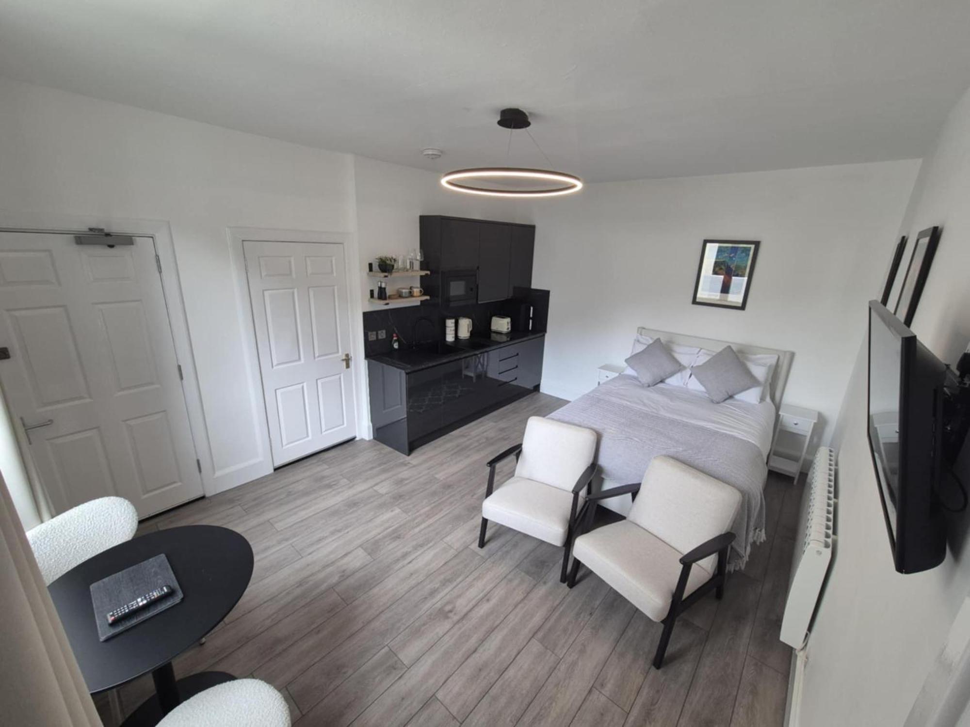 Mackaw Flat 2 * Fort William