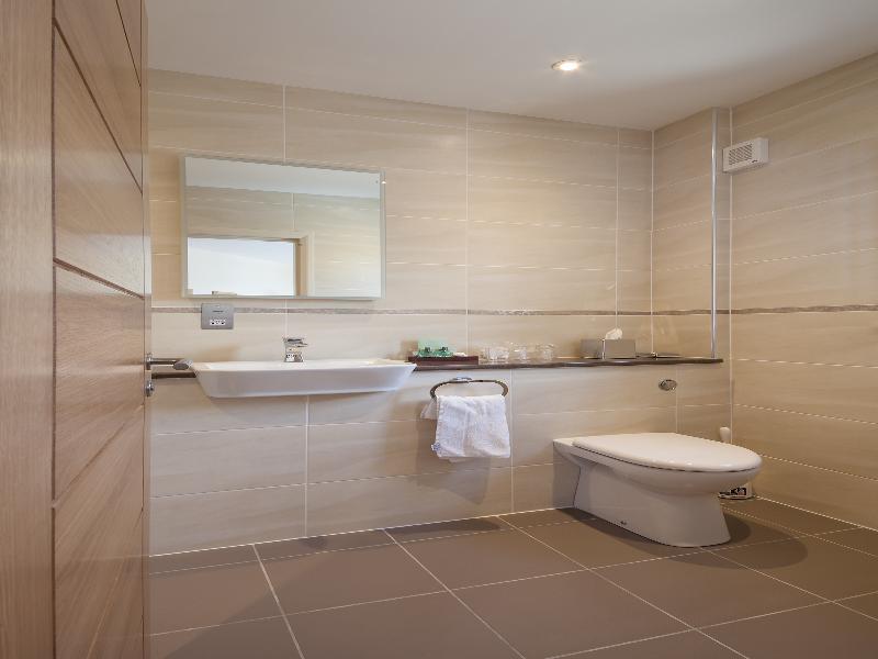 Moorings 4*