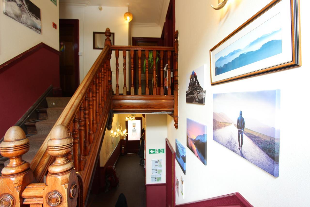 William Backpackers Hostel *