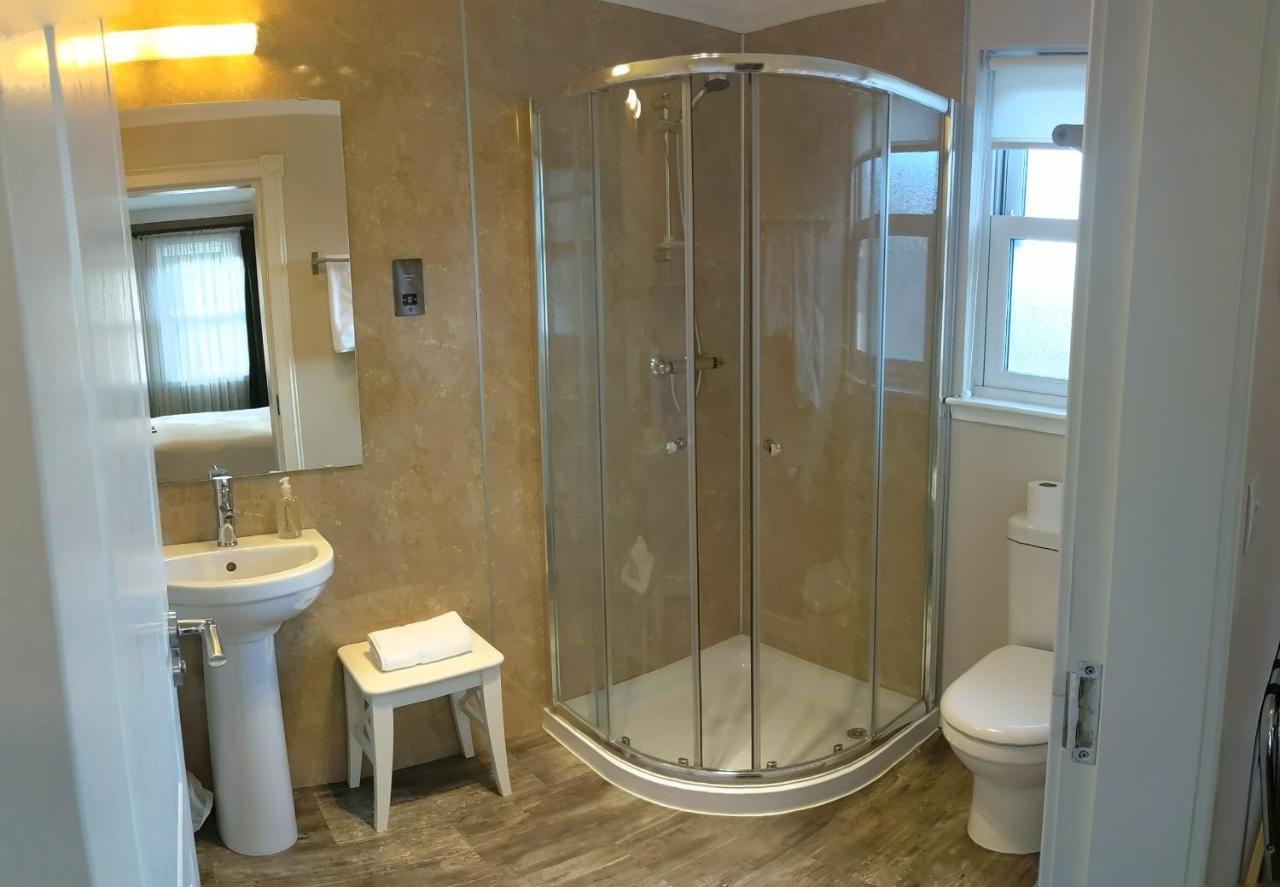 Maclean Guest house 4*