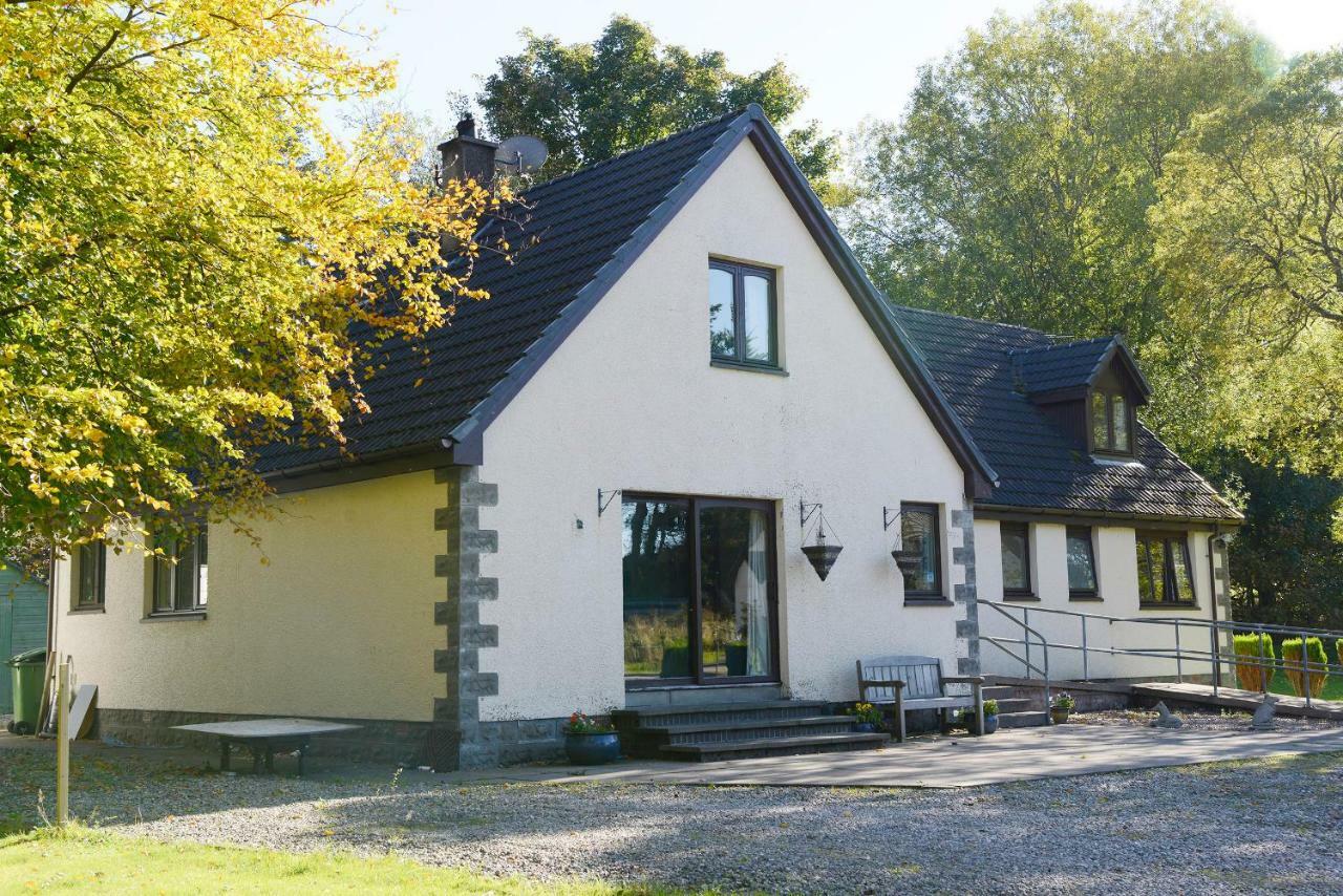 Woodland House * Fort William
