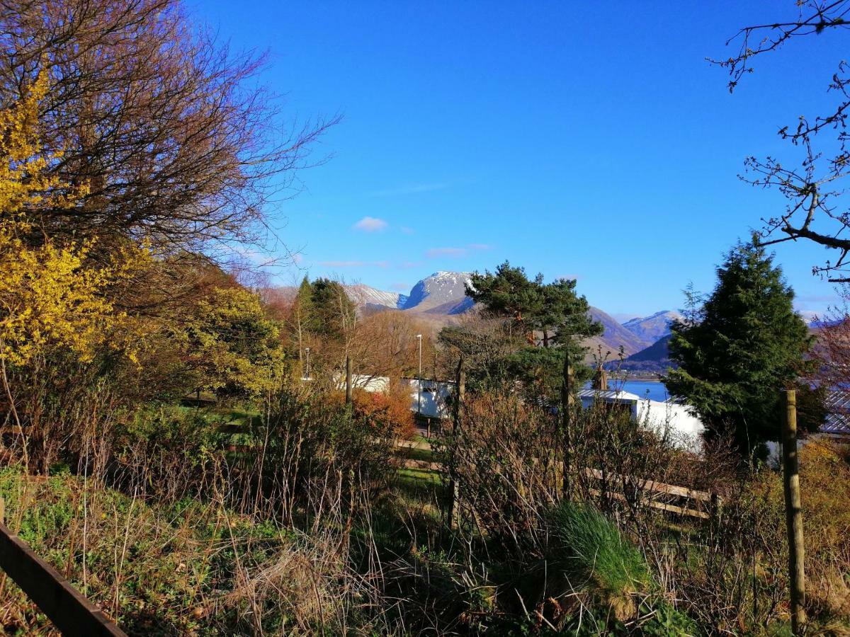 Farrow Fort William