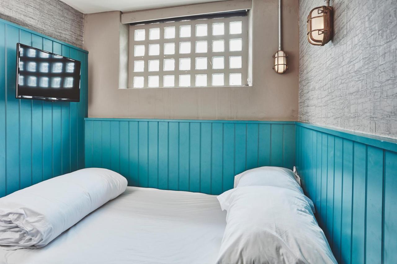 Hotel Garrison Cells 3*
