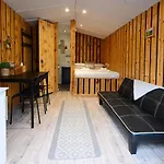 Woodshed Pod
