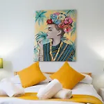 Barclay House Apartment