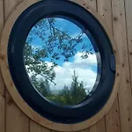 Seren Garden Pod