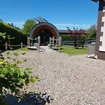 Seren Garden Pod