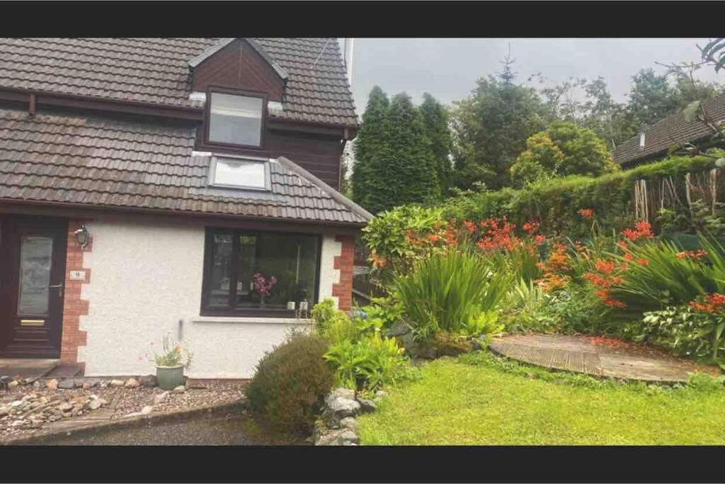 Contemporary Highland House Close To Town And Ben Nevis *