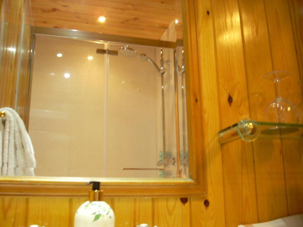 6 Caberfeidh Bed & Breakfast