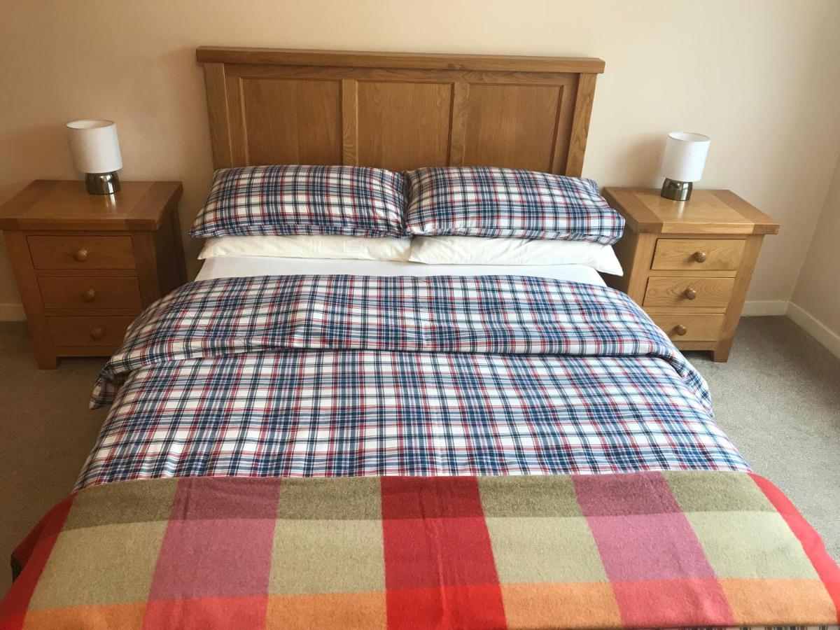 Apartment Borrodale, One Bedroom With Balcony And Loch View. *