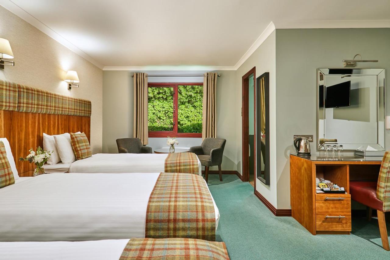 Clan Macduff Hotel