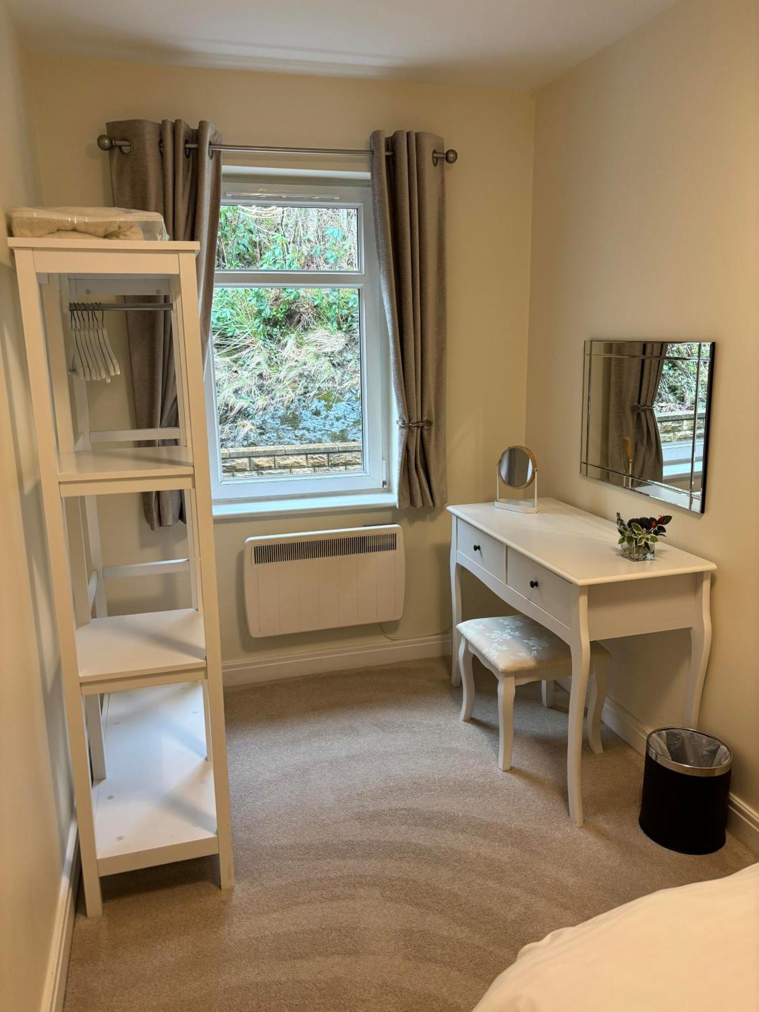 Conaglen, Glenloch View, William 2-bedroom Loch Side Flat