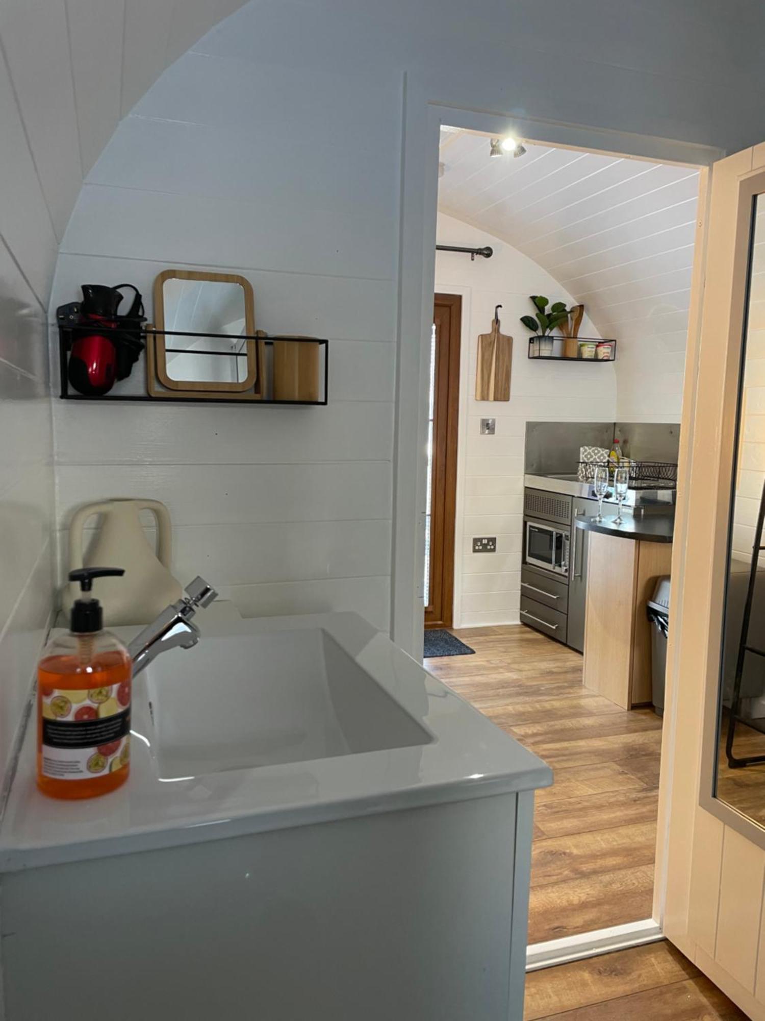 Highland - The Oaks Pod Apartment