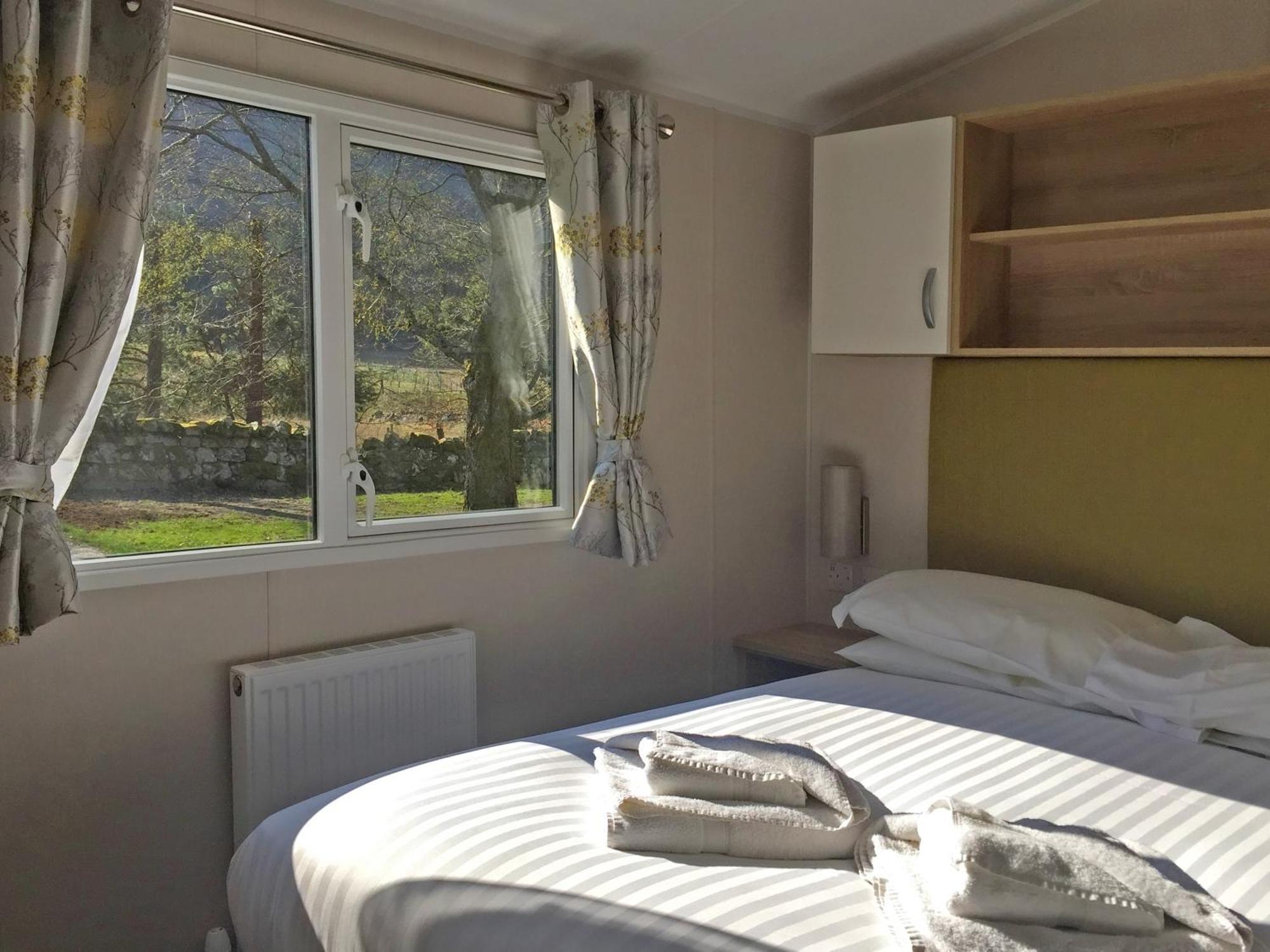 Glen Nevis Holidays 4*