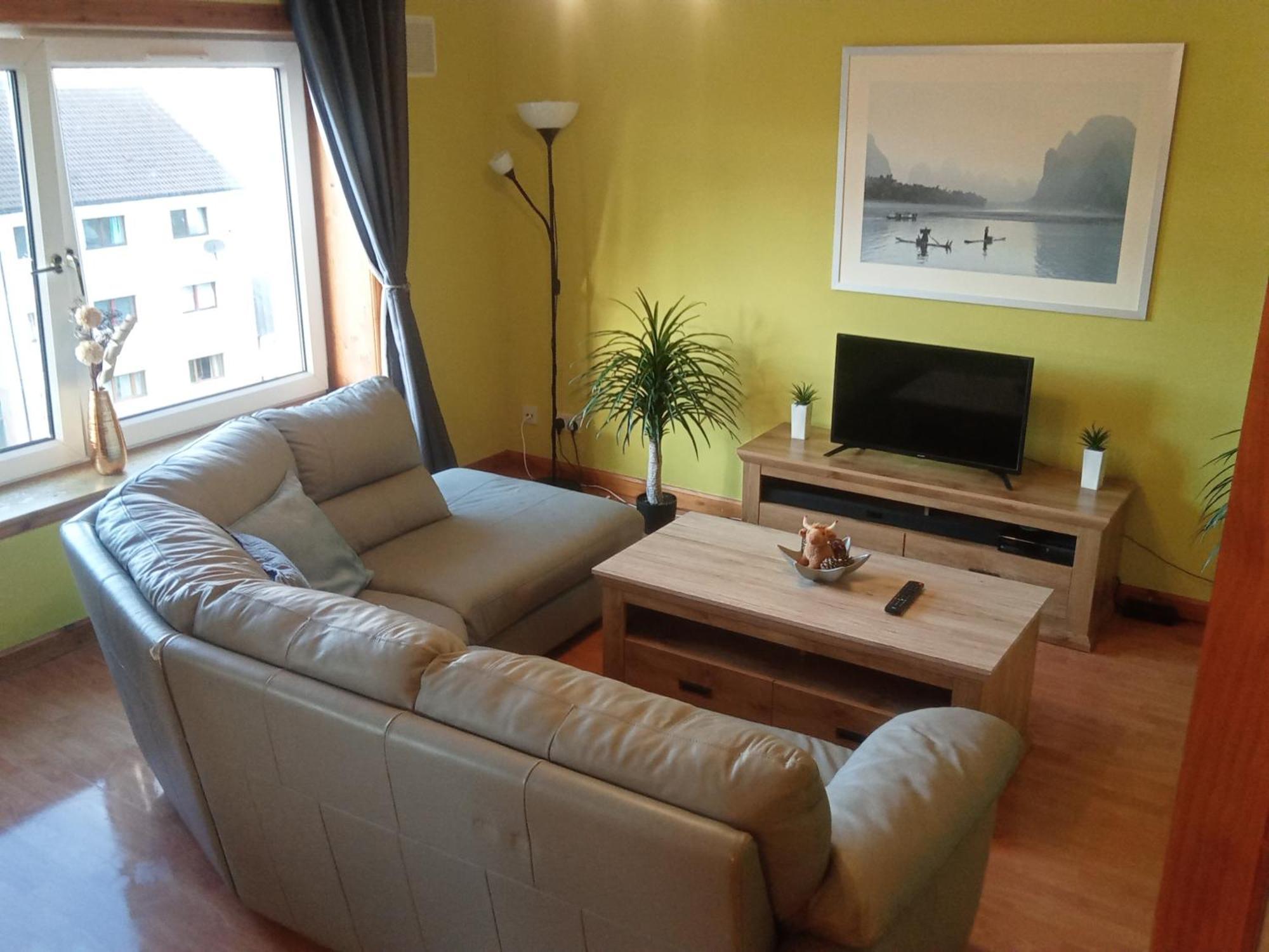 Family Friendly Apartment *