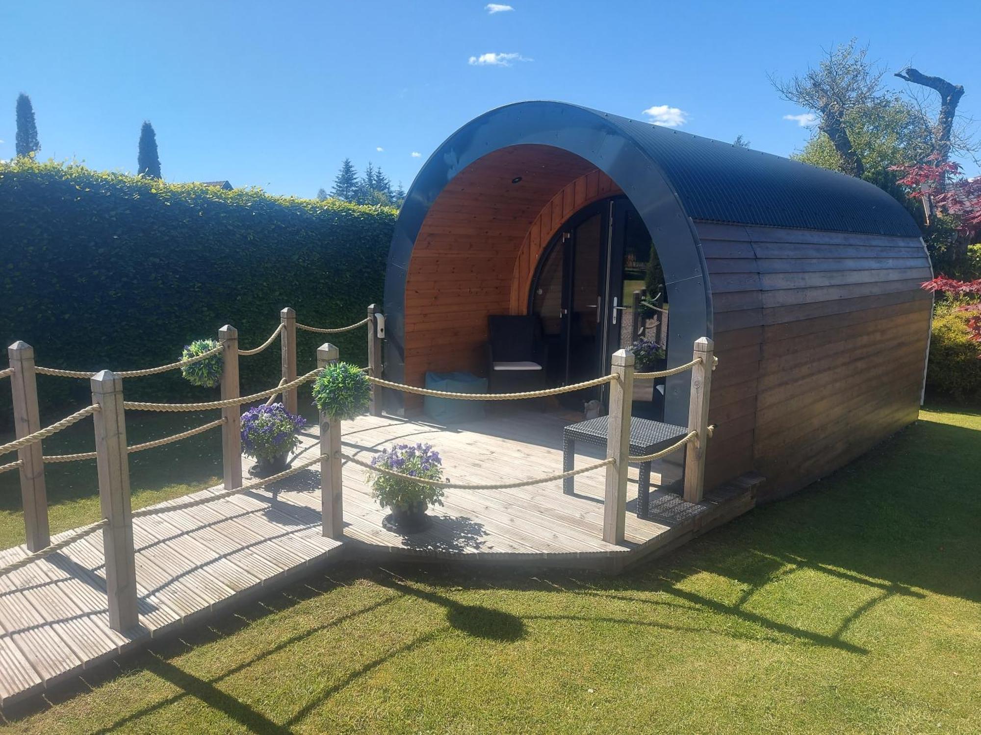 Seren Garden Pod Bed & Breakfast